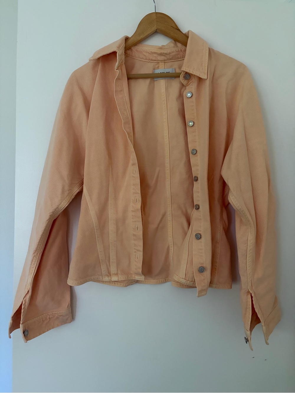 PERFECT Women's Peach Button-Front Tailored Shirt Jacket - AGOLDE